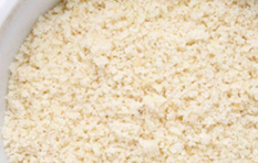 アーモンドパウダー
粗挽き・粉末状 2 kg ／ 200g